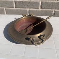 Braciere antico di rame con paletta da collezione