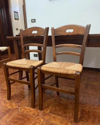 Coppia di sedie in legno con seduta in paglia