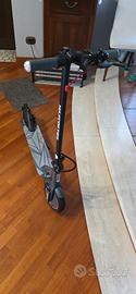 monopattino  elettrico 300w 