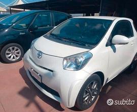 Toyota iQ 1.0 benzina solo 80.000 km