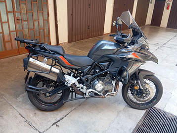 Benelli trk 502 X
