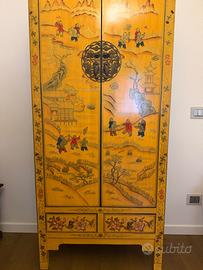 Mobile Cinese In Lacca Giallo Ocra