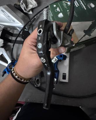 Pompa brembo rcs 19 corsacorta