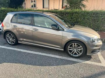 VOLKSWAGEN Golf 7ª serie - 2016