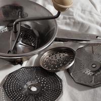 utensili  e piatti cucina