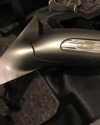 Specchio e porta mercedes slk r171  richiudibili