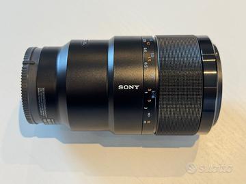 Sony FE 90mm f/2.8 Macro G OSS