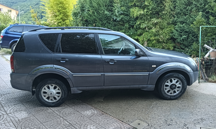 Ssangyong rexton
