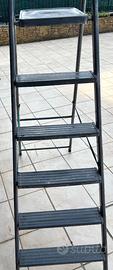 Scala 5 gradini