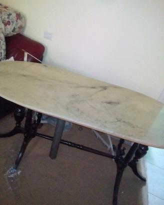 Tavolo in marmo