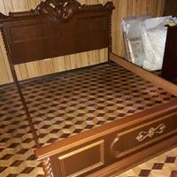 Struttura letto matrimoniale in legno pesante