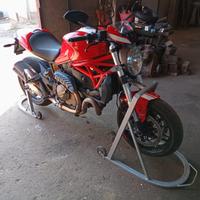 Ducati monster 821 Stripe