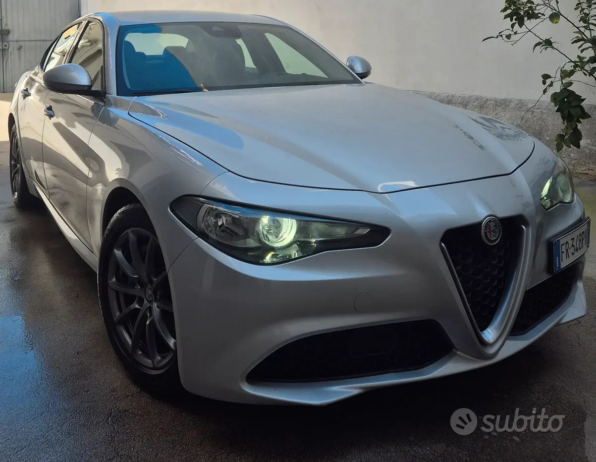 Alfa Romeo Giulia (2016)