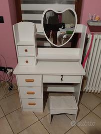 postazione trucchi 