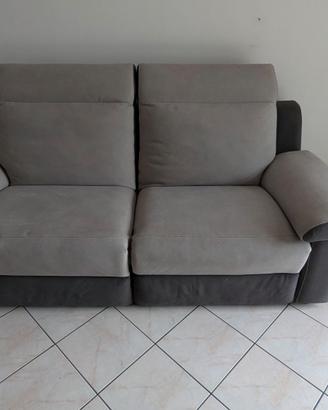 Divano due posti con relax elettrico grigio