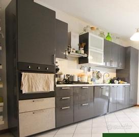 CUCINA IN BUONE CONDIZIONI