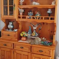 vetrina in legno stile tirolese 