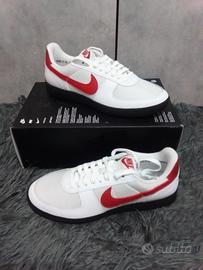 Nike scarpe nuove