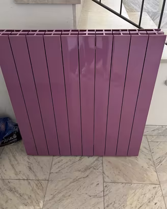 Veneita termo arredi viola
