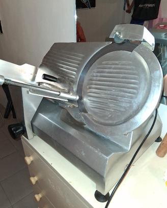 Affettatrice Professionale 