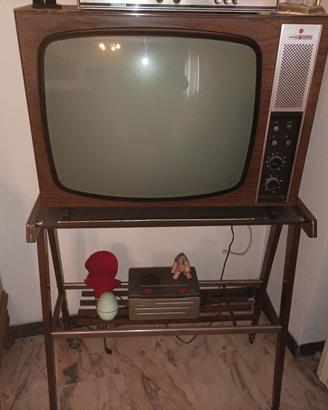 TV vintage CGE General Electric in bianco e nero