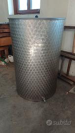Serbatoio in acciaio inox 300 lt