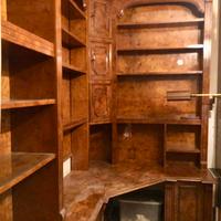 Libreria scrivania angllare in radica di noce