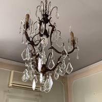 Lampadario antico a goccia in cristallo