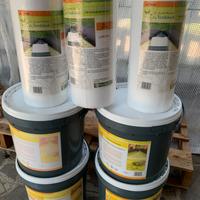 20 kg adesivo erba sintetica + 3 rotoli + regali