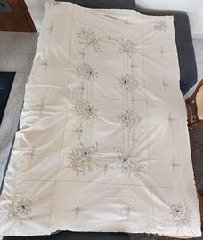 Tovaglia vintage in lino con tovaglioli