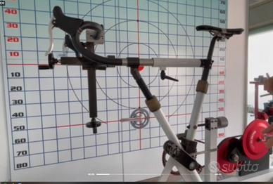 Ciclosimulatore biomeccanica