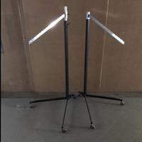 Espositori in acciaio con ruote