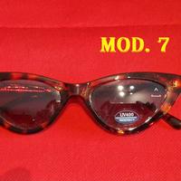 Occhiali da sole con custodia (Rif.Mig139)