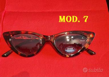 Occhiali da sole con custodia (Rif.Mig139)