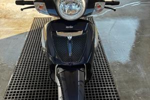 Aprilia Scarabeo 125