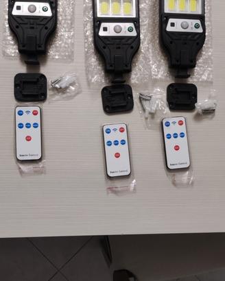 Faretto da giardino con telecomando 