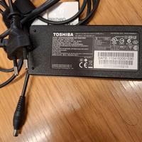 Alimentatore TOSHIBA modello PA3755U-1ACA