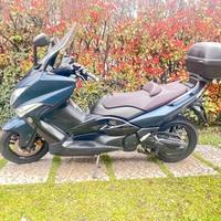 Yamaha T Max - 2011