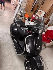 Piaggio Vespa 125 GTS - 2011