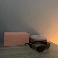 Occhiali da sole Miu Miu