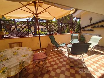 Grazioso con ampio terrazzo