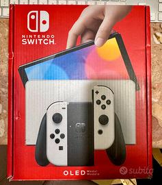 Nintendo Switch OLED + Accessori + Mario Kart