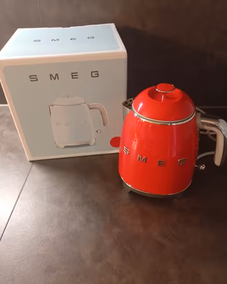 Smeg bollitore colore Rosso