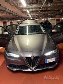 Alfa  romeo giulia q4