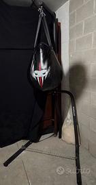 Sacco da boxe con supporto
