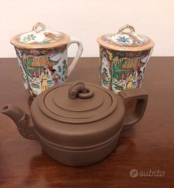 Tazze da thè e teiera cinesi