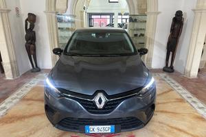 Renault Clio Full Hybrid E-Tech 140 CV 5 porte Bus