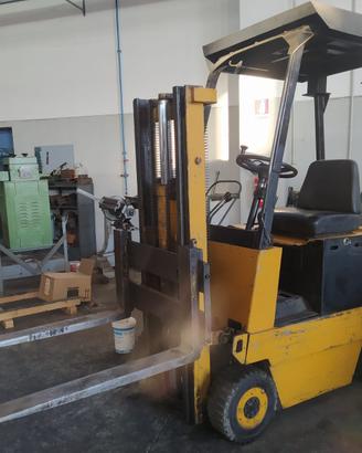 Carrello elevatore Caterpillar 15Q
