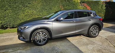 Infiniti q30 - 2019