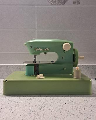 MACCHINA DA CUCIRE GIOCATTOLO VINTAGE